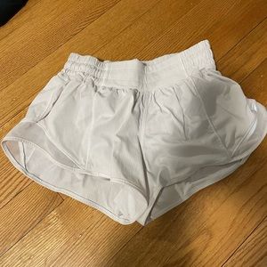 Lulu lemon size 4 white shorts
